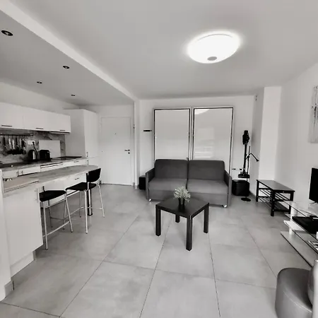 Beau Climatise, Parking Prive Centre * Sanary-sur-Mer